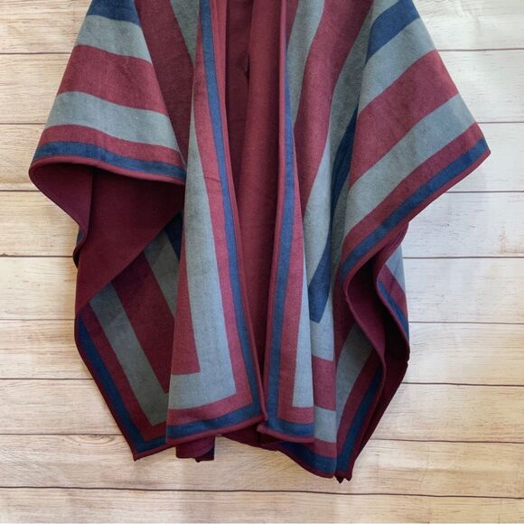 WOOLRICH‎ SOFT FLEECE REVERSIBLE BLANKET WRAP - Picture 3 of 8